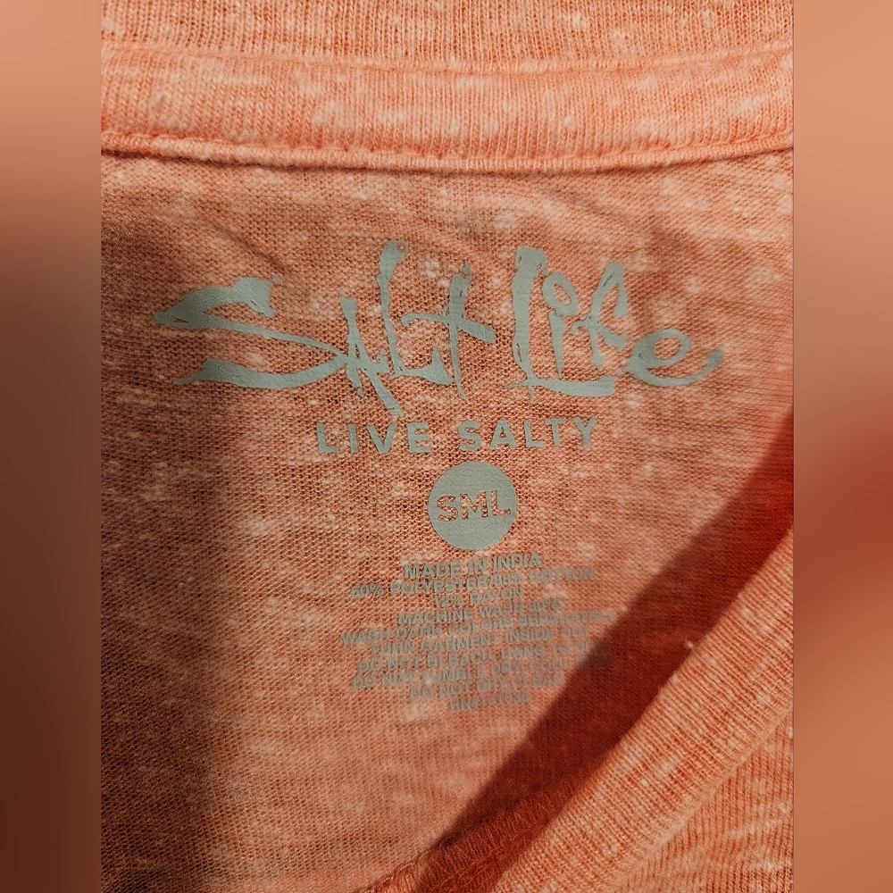 Salt Life High Tides Salty Vibes Womans T-Shirt Pink Size Small Live Salty NWT - Picture 3 of 5